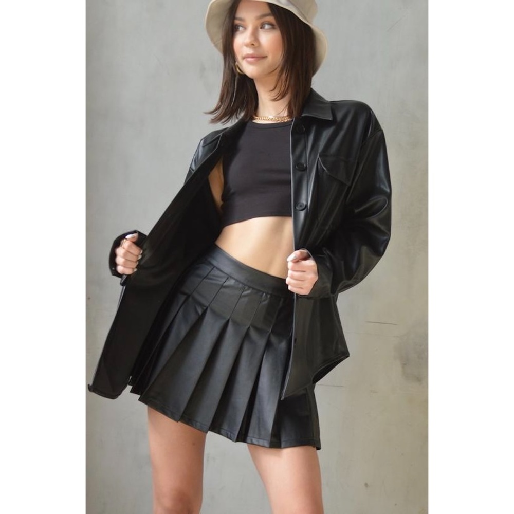 LAST ONE Faux Leather Oversized Black Shacket - Picture 3 of 7